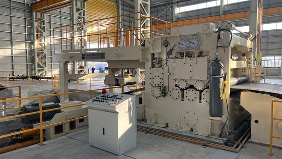 Ατσαλένιο Coil Uncoiler και κόψτε στο μήκος γραμμή υψηλή παραγωγικότητα Custom χρώμα
