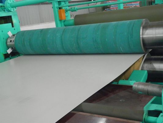 5000 mm πλάτος κοπής ατσάλινου κυλίνδρου κοπής γραμμής ξετυλίγματος ισοπέδωσης μηχανή κοπής
