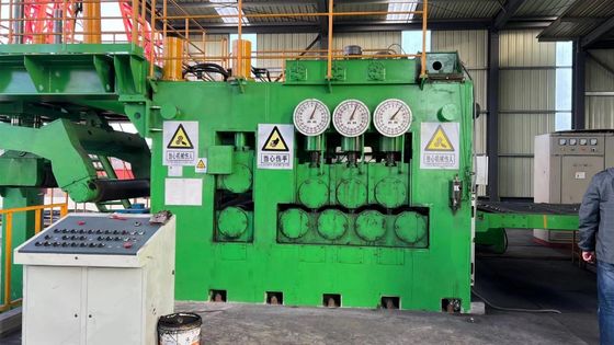 Ελεγχόμενο από PLC αποσυσκευαστή ατσάλινου τύπου και κόψιμο σε μήκος υψηλή παραγωγικότητα