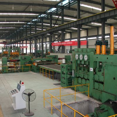Διάρκεια δέρματος 2000-20000mm Αutomatic Steel Coil Slitting Line σε ανταγωνιστικό επίπεδο