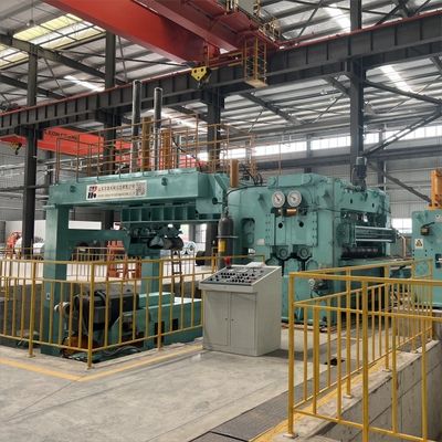 Ατσάλι αδιάβροχο κυλίνδρους Uncoiling ισοπέδωση Shearing Stacking Line για ομαλή λειτουργία