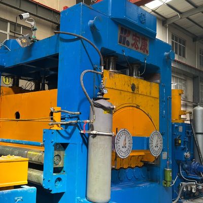 Μηχανή εξισορρόπησης και κοπής φύλλου με 380v τάση 4000*2500*2500mm Μέγεθος