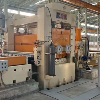 4000*2500*2500mm Ανοίκτης τροφοδοσίας ευθυγραμμιστή για την επίπεδη και ισοπεδωτική μεταλλική φύλλα