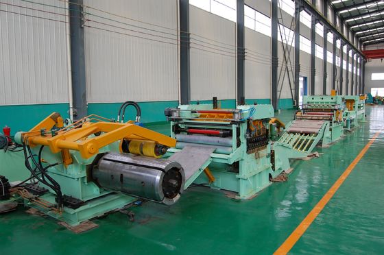 Μηχανή κούρεμας χάλυβα για 4000*2500*2500mm φύλλα σε εργοστάσιο παραγωγής