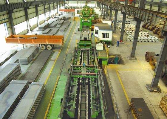 Μηχανή κούρεμας χάλυβα για 4000*2500*2500mm φύλλα σε εργοστάσιο παραγωγής