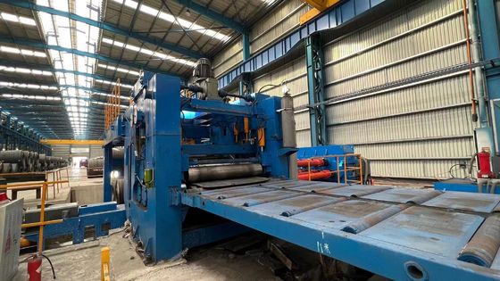 730KW γραμμή παραγωγής ξετυλίγματος φύλλου μετάλλου και ισοπέδωσης για μακρά διάρκεια ζωής